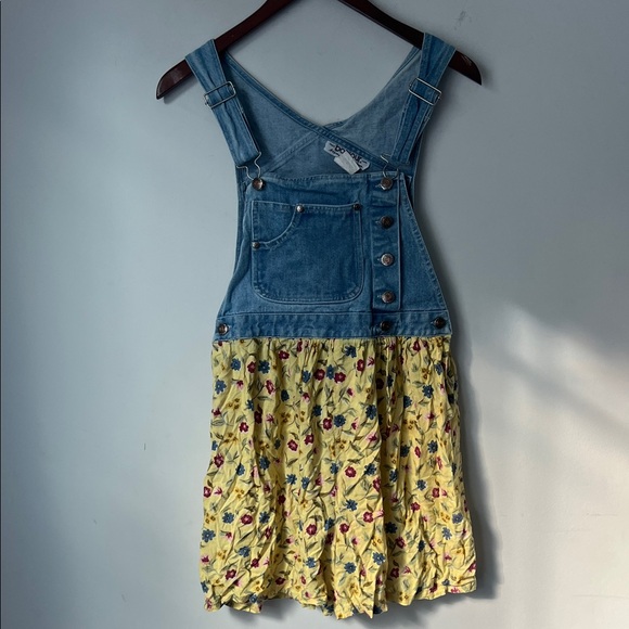 bonjour Dresses & Skirts - Vtg 90s Bonjour Floral Denim Overalls Dress Size Small !
